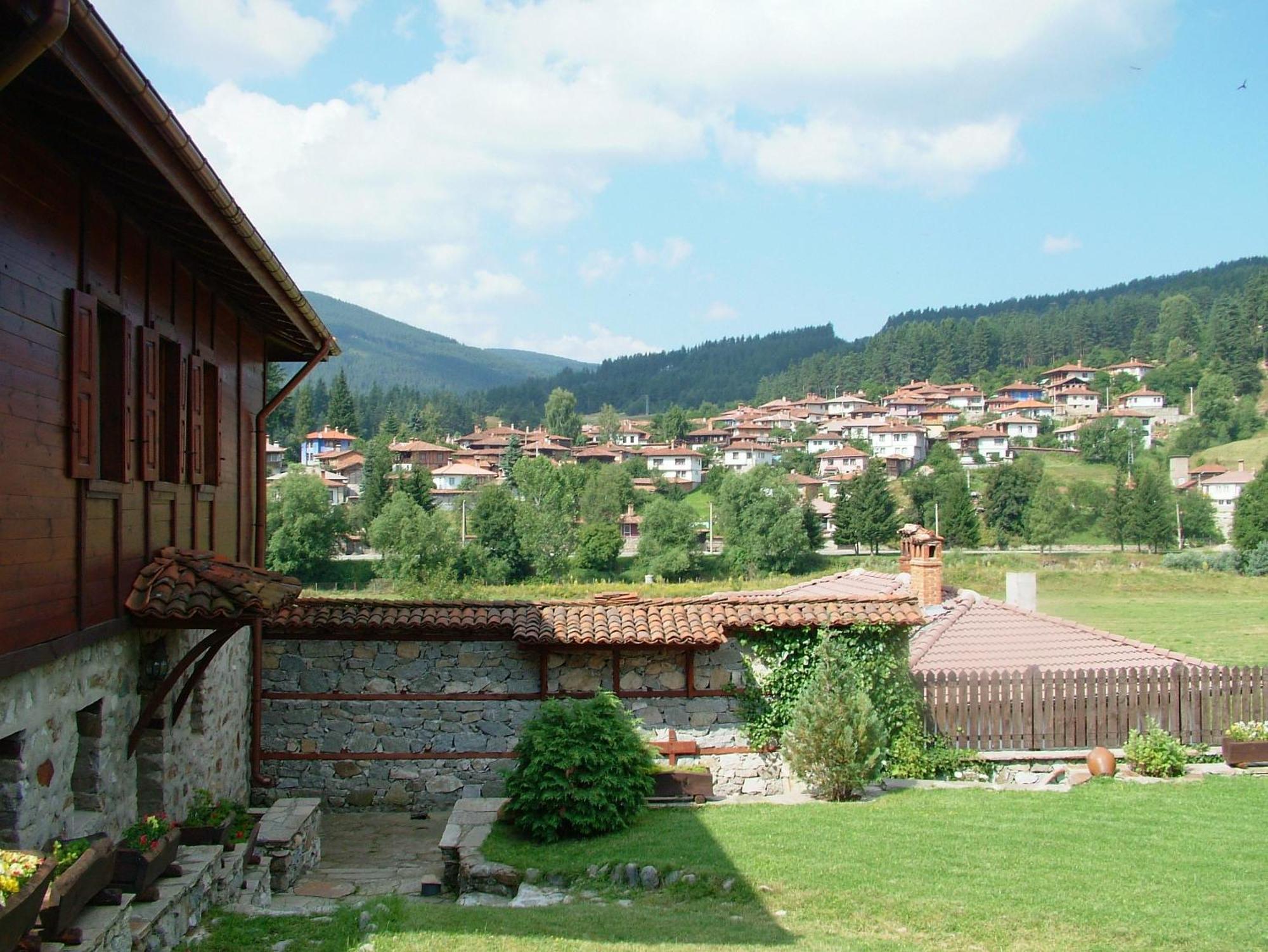 Hadji Neikovi Guest Houses Kopriwschtiza Exterior foto